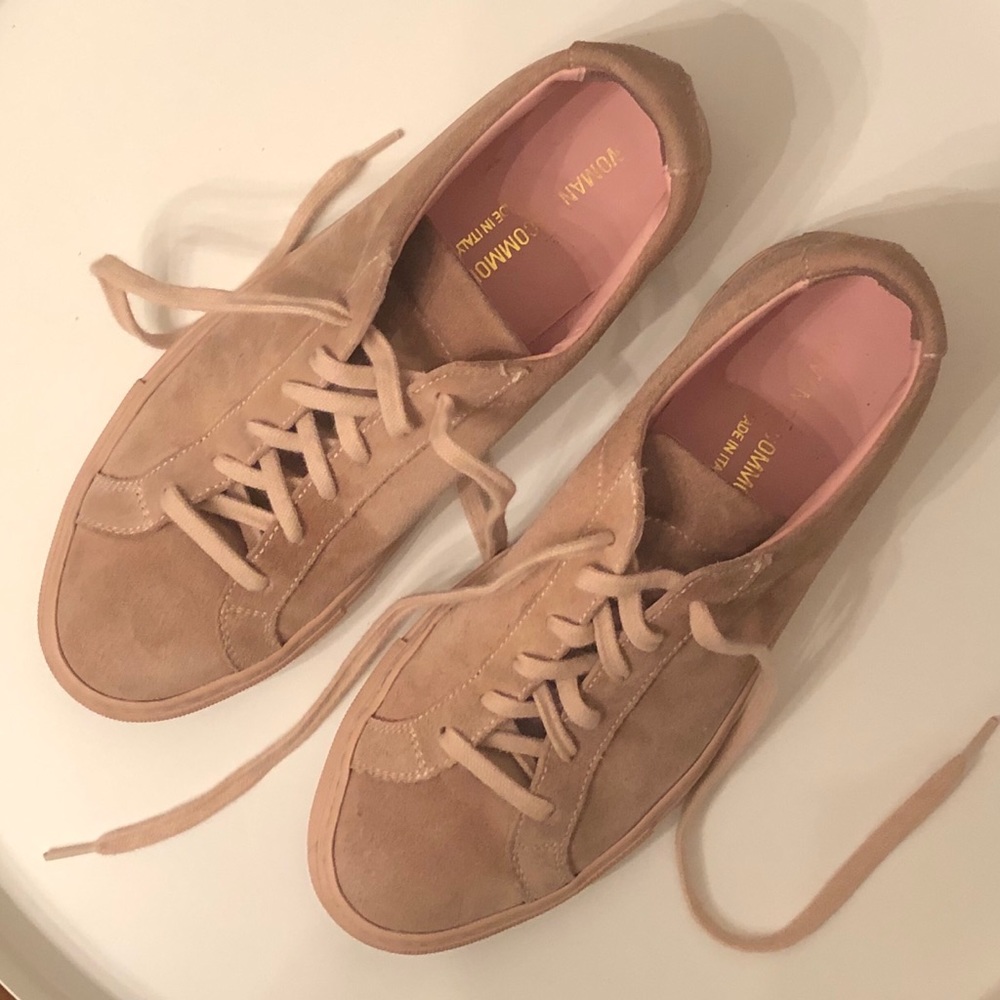 Common Projects Achilles Low suede blush sneakers